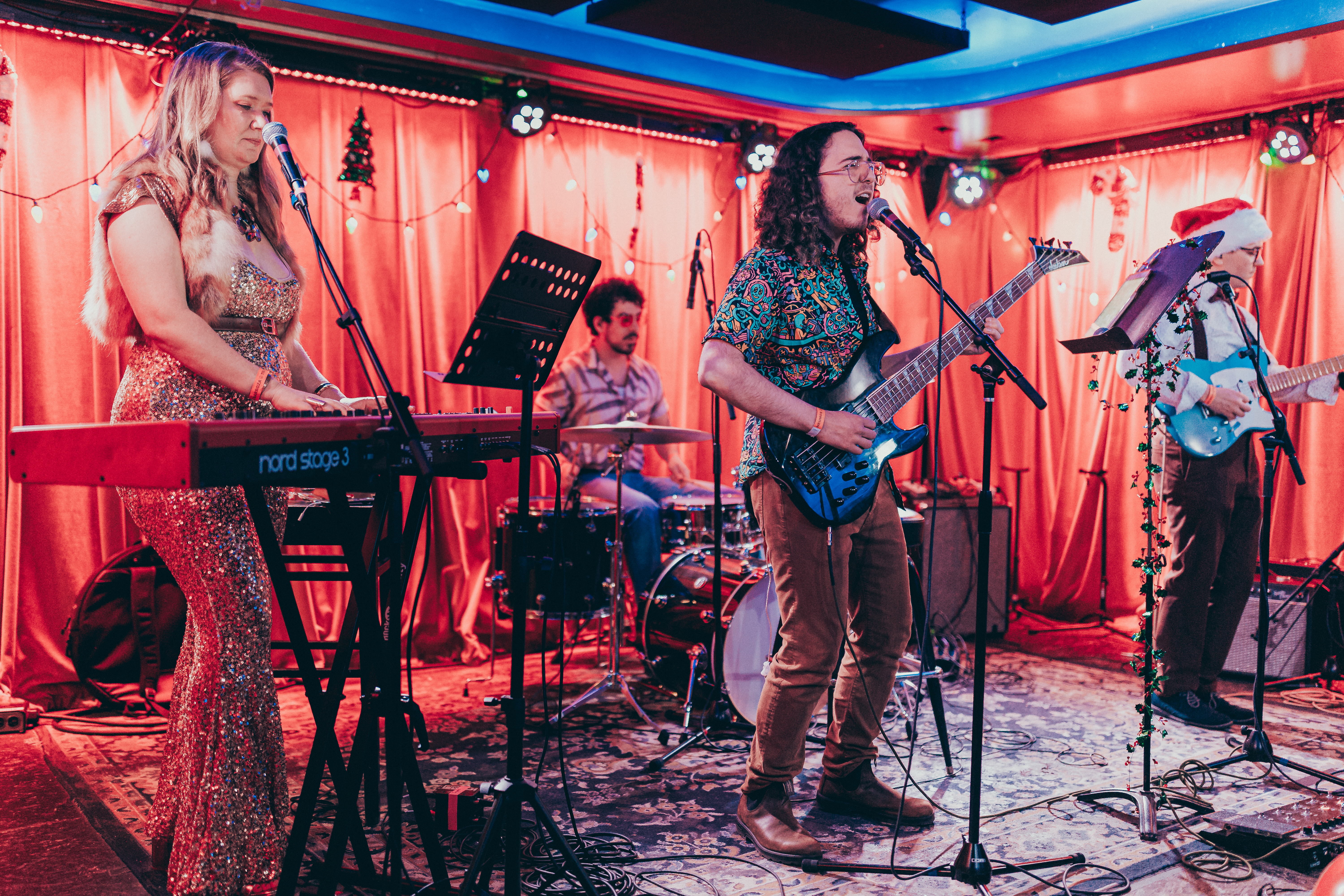 Holly Jolly Show Event Photo 2